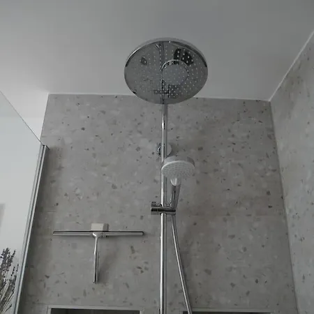 Moderne In באד דובראן